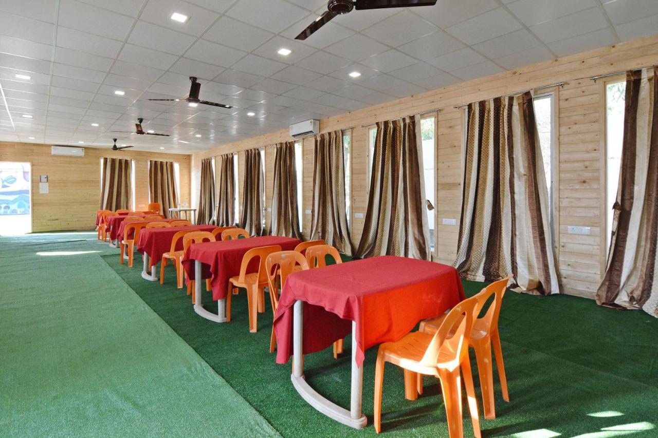 Oyo Midway Park Resort Atgaon Dış mekan fotoğraf