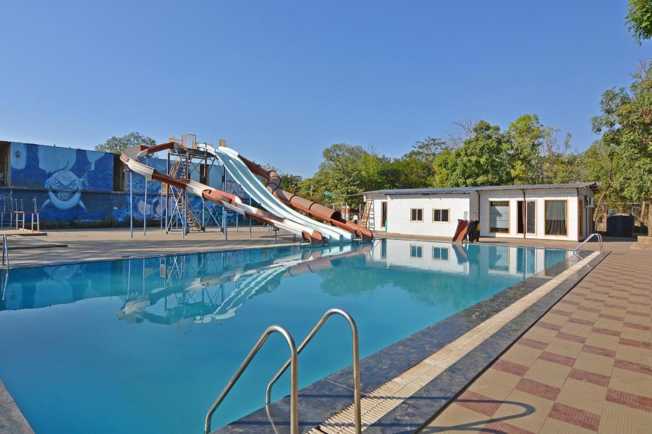 Oyo Midway Park Resort Atgaon Dış mekan fotoğraf